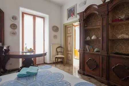ホテル Ca' De Capun マナローラ イタリア